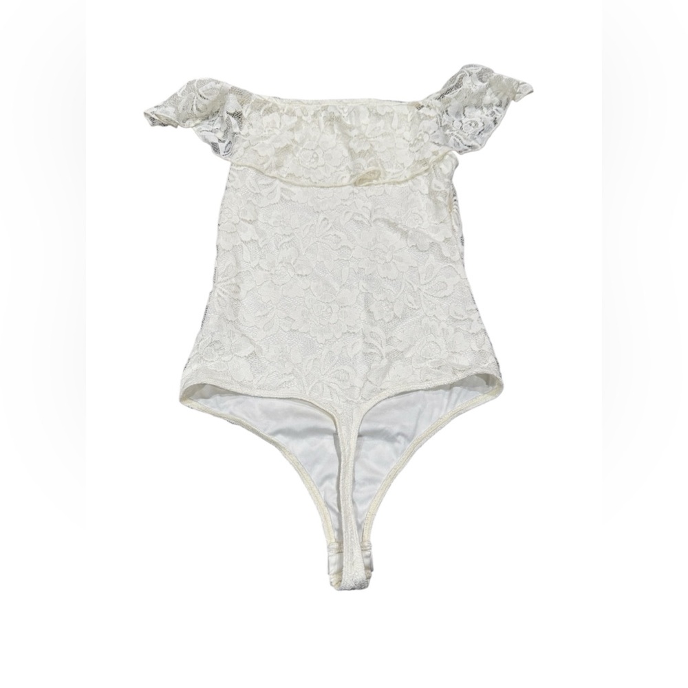 Express Off White Lace Bodysuit - Picture 5 of 7